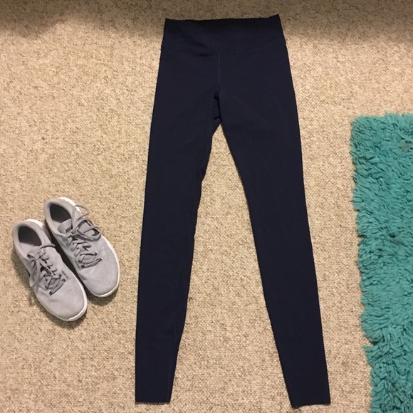 Under Armour Pants - Navy Under Armour Leggings (XS)
